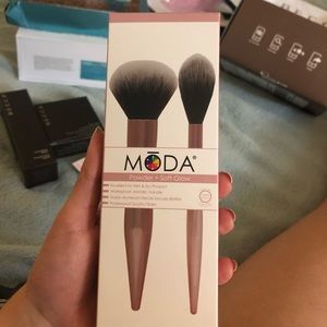Moda brushes. High quality. New in a pack.